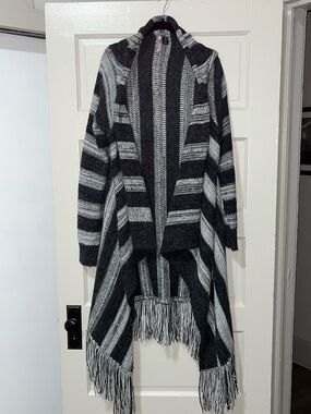 Love By Design Black & White Striped Fringe Open-Front Cardigan